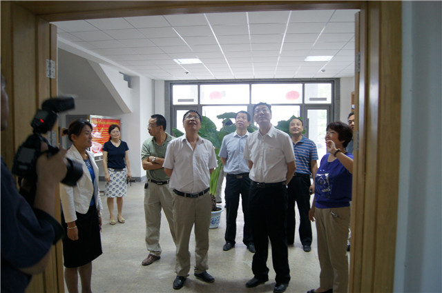 介绍Happy漫画概况
